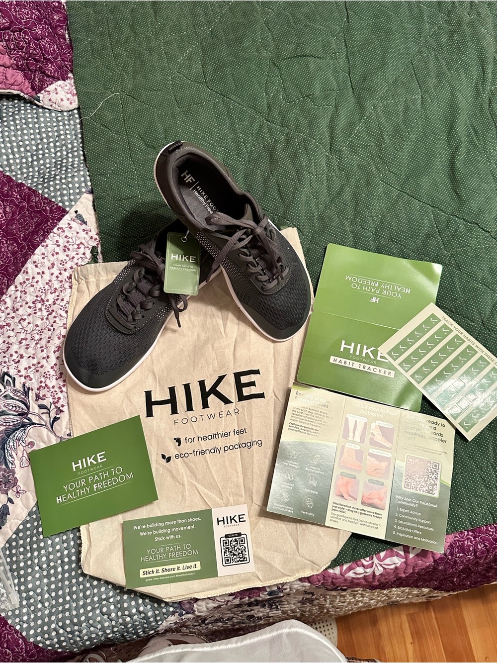 HIKE Women's Athletic Sneakers in Black